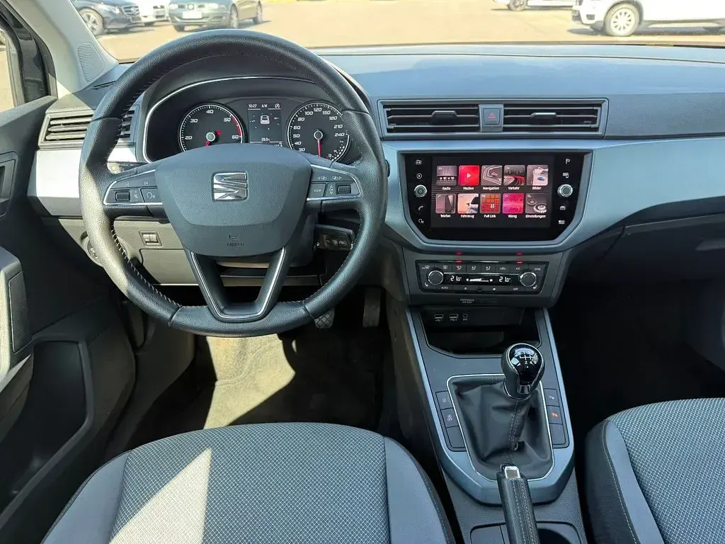 Gebraucht Seat Arona Style 116 PS (85 kW) 2019 Grau SUV