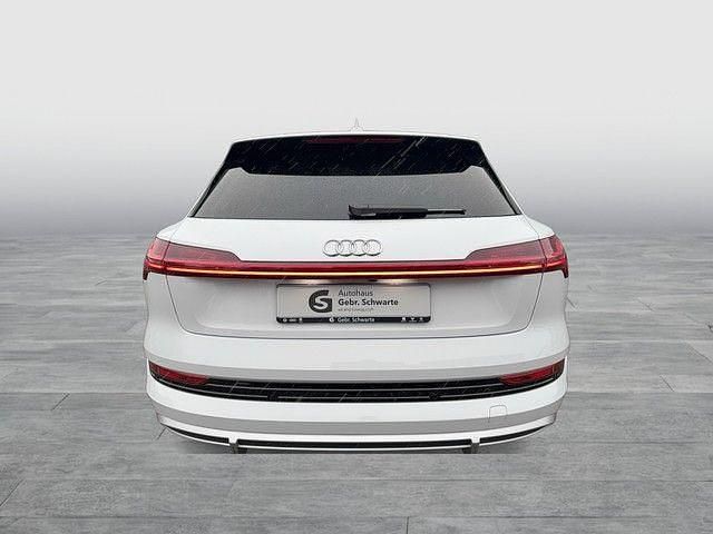Gebraucht Audi e-tron S-Line 300 kW (408 PS) 2022 Weiß SUV