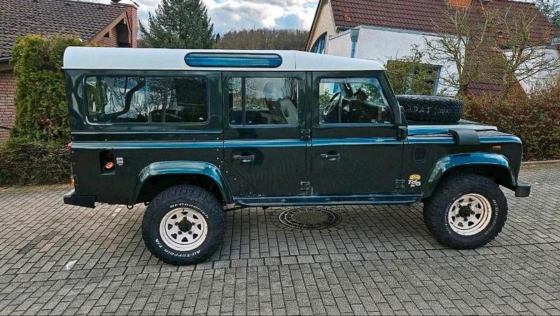 Gebraucht Land Rover Defender 122 PS (89 kW) 2000 Grün SUV
