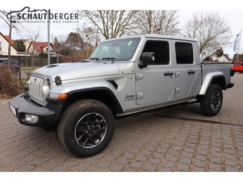 Gebraucht Jeep Gladiator Overland 264 PS (194 kW) 2023 Silber Abholung