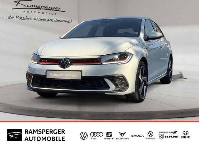 Weiß (pure white) Gebraucht 2024 VW Polo GTI Limousine | 24.990 € (Guter Preis) - Bild 1/4