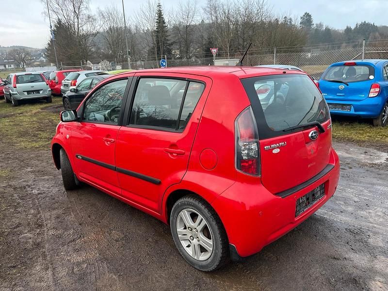 Gebraucht Subaru Justy 69 PS (50 kW) 2009 Rot Kleinwagen