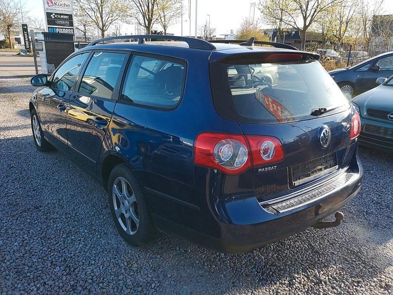 Gebraucht VW Passat Trendline 105 PS (77 kW) 2008 Blau Kombi