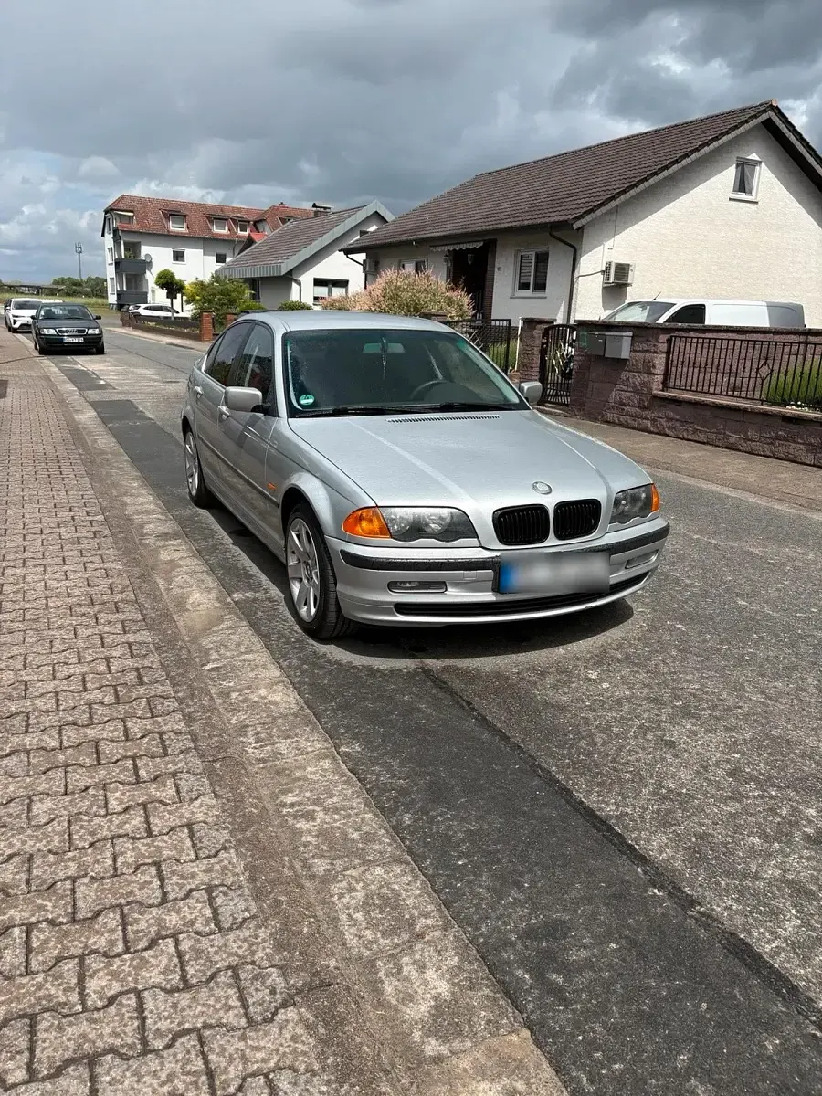 Gebraucht BMW 320 170 PS (125 kW) 2001 Limousine