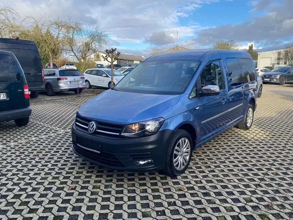 Gebraucht VW Caddy Maxi Trendline 184 PS (135 kW) 2018 Blau Van / Kleinbus