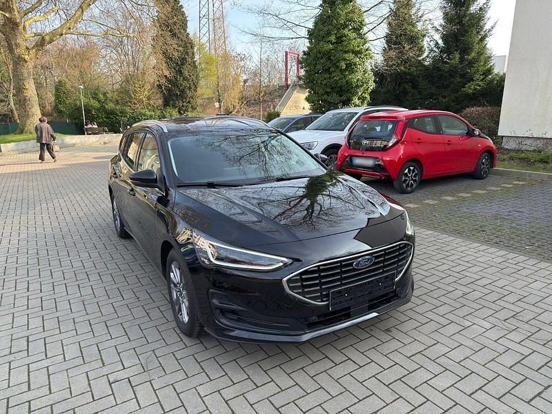 Gebraucht Ford Focus Titanium 116 PS (85 kW) 2025 Schwarz Kombi
