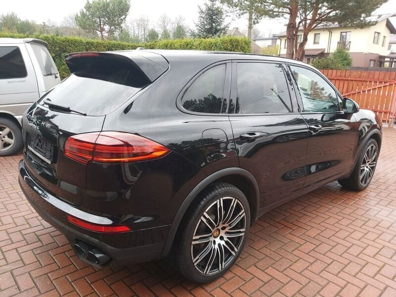 Gebraucht Porsche Cayenne Turbo 420 PS (308 kW) 2017 Schwarz SUV