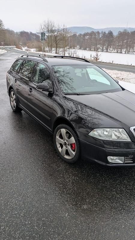 Gebraucht Skoda Octavia 160 PS (117 kW) 2009 Schwarz Kombi