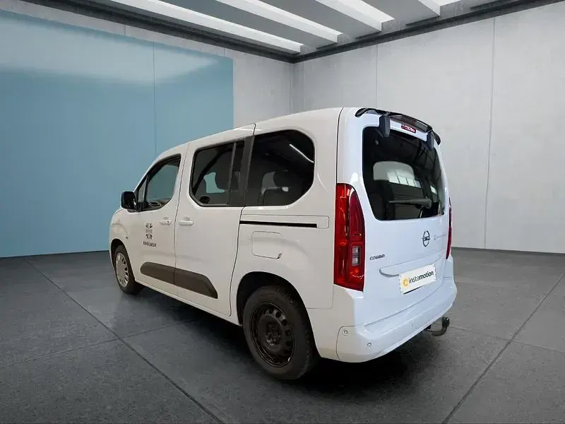 Gebraucht Opel Combo 131 PS (96 kW) 2022 Weiß Van / Kleinbus