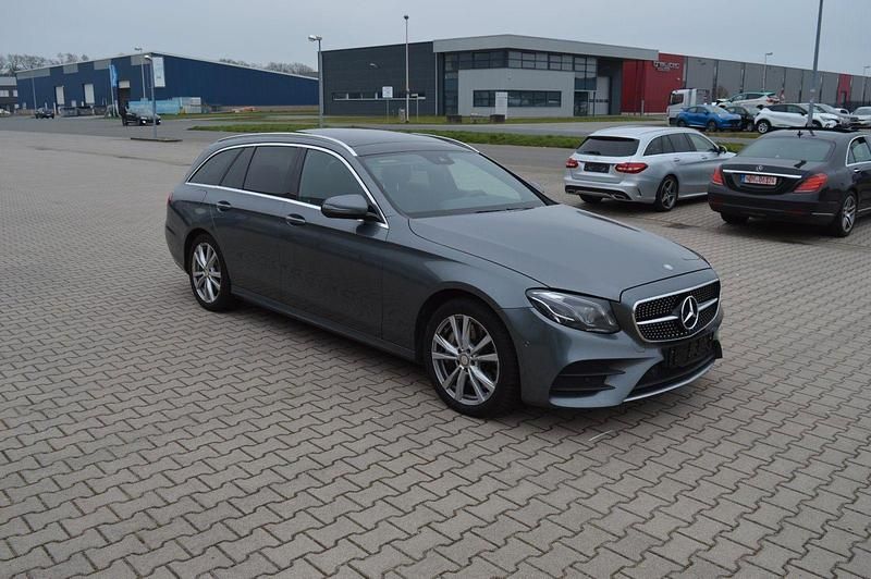 Gebraucht Mercedes E350 AMG 258 PS (189 kW) 2017 Grau Kombi