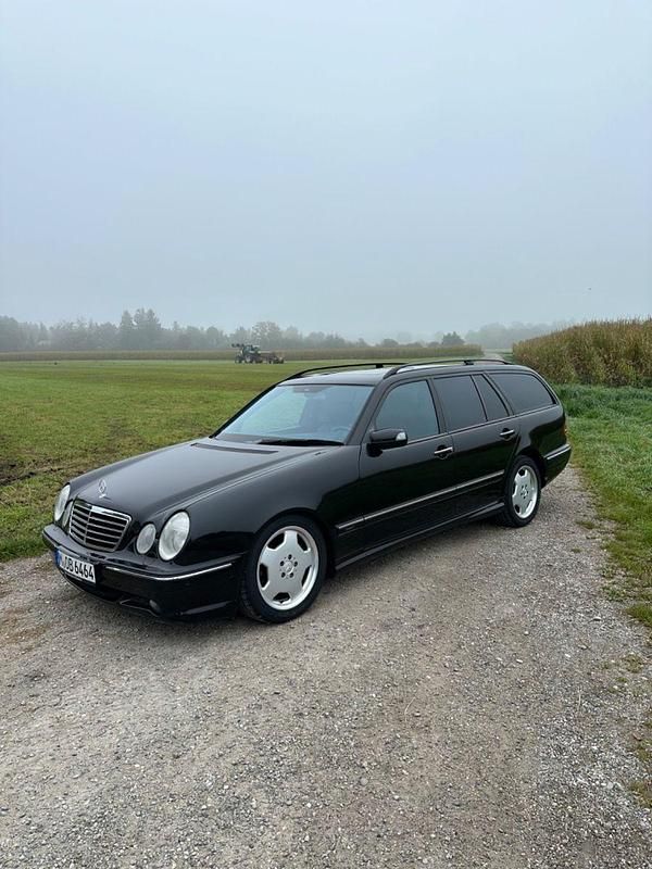 Schwarz Gebraucht 2002 Mercedes E55 AMG AMG Kombi | 8.990 € (Superpreis) - Bild 1/4