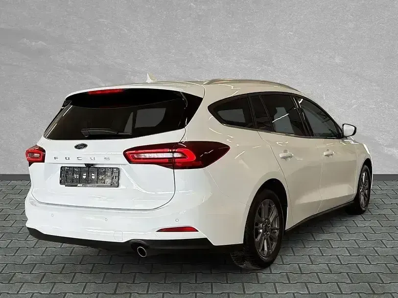 Używany Ford Focus Titanium 125 KM (91 kW) 2024 Biały Kombi