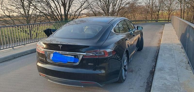 Gebraucht Tesla Model S 309 kW (421 PS) 2015 Schwarz Kleinwagen