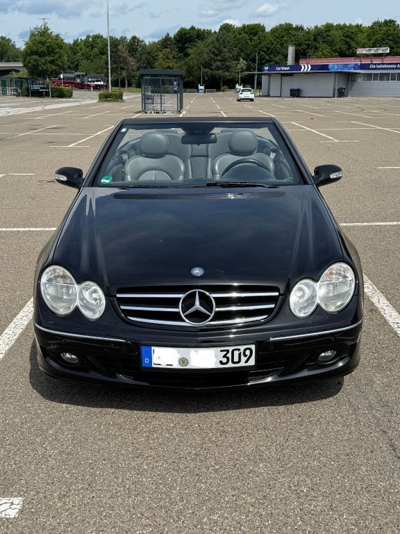Schwarz Gebraucht 2007 Mercedes CLK200 Avantgarde Cabrio | 8.200 € (Guter Preis) - Bild 1/4
