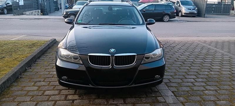 Gebraucht BMW 320 170 PS (125 kW) 2007 Schwarz Kombi
