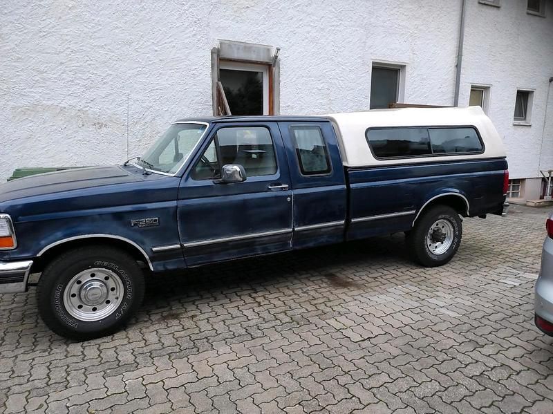 Blau Gebraucht 2025 Ford F250 XLT Abholung | 24.550 € - Bild 1/4