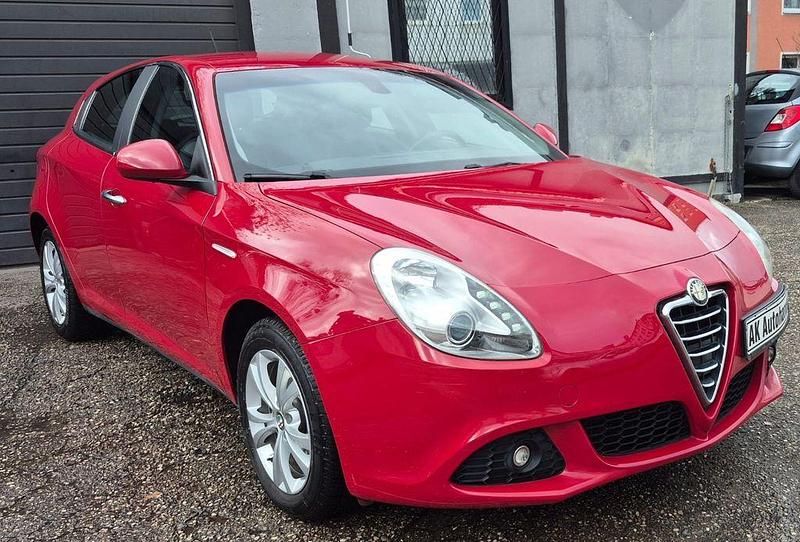Gebraucht Alfa Romeo Giulietta Turismo 170 PS (125 kW) 2010 Rot Kleinwagen