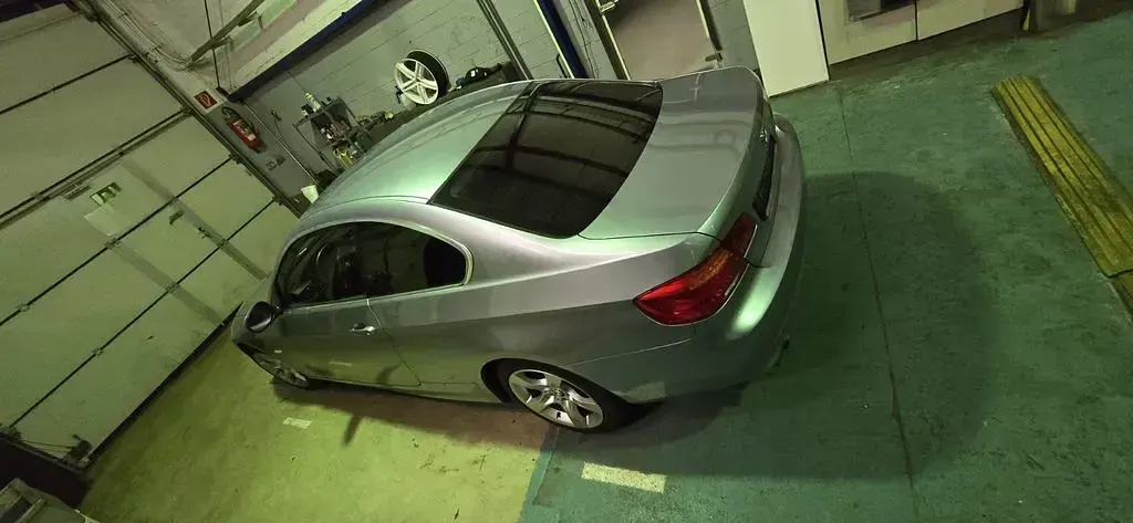 Gebraucht BMW 325 Sport Line 218 PS (160 kW) 2010 Grau Coupé