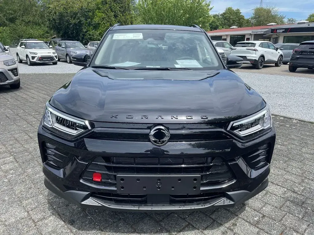Neu KGM Korando 163 PS (119 kW) 2026 Schwarz SUV