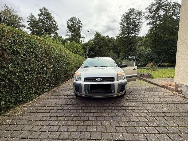 Silber Gebraucht 2006 Ford Fusion Limousine | 1.300 € (Superpreis) - Bild 1/4