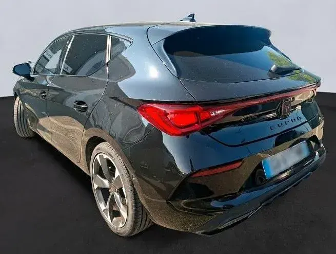 Używany Cupra Leon 150 KM (110 kW) 2024 Czarny SUV