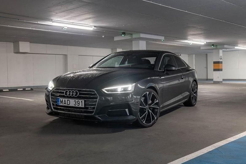 Grau Gebraucht 2017 Audi A5 Sport Coupé | 20.499 € (Superpreis) - Bild 1/4