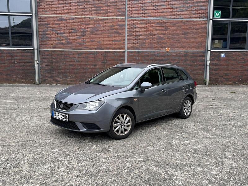 Grau Gebraucht 2013 Seat Ibiza ST Style Kombi | 5.999 € (Teuer) - Bild 1/4