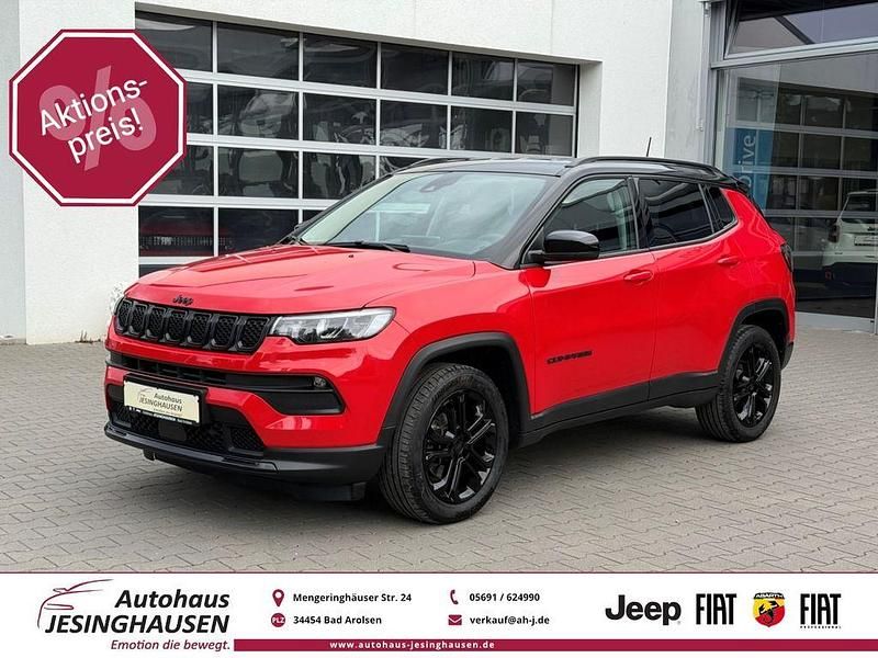 Gebraucht Jeep Compass Night Eagle 131 PS (96 kW) 2023 Rot SUV
