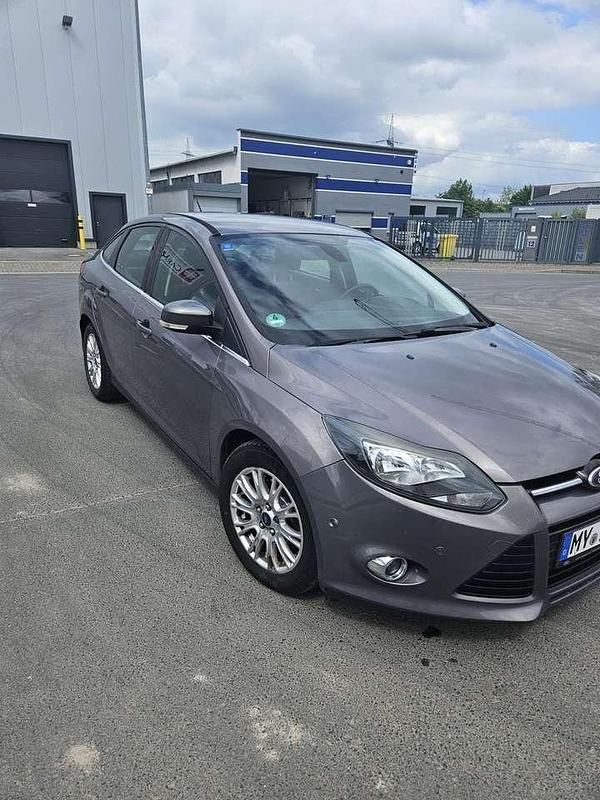 Gebraucht 2011 Ford Focus Titanium Limousine | 5.999 € (Fairer Preis) - Bild 1/4