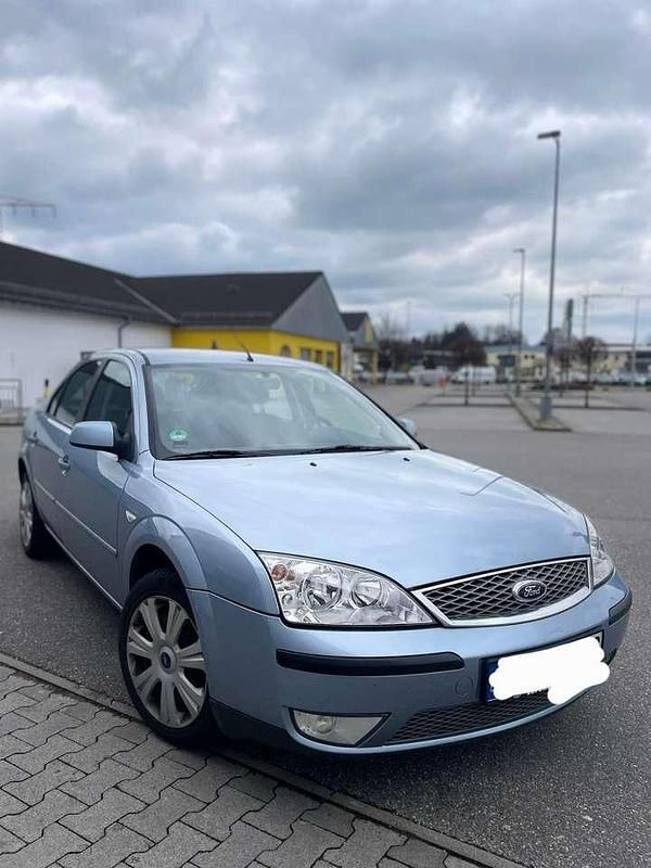 Gebraucht Ford Mondeo Trend 145 PS (106 kW) 2005 Blau Limousine