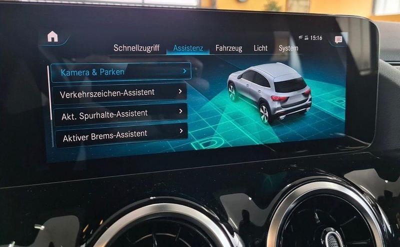 Gebraucht Mercedes GLA250 218 PS (160 kW) 2021 Weiß SUV