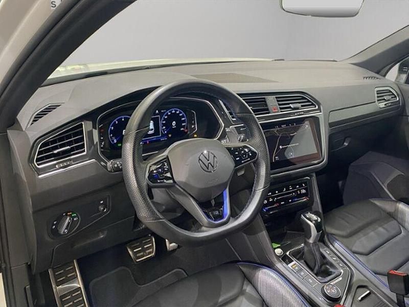 Gebraucht VW Tiguan Style 320 PS (235 kW) 2023 Oryxweiß perlmutteffekt (metallic) SUV