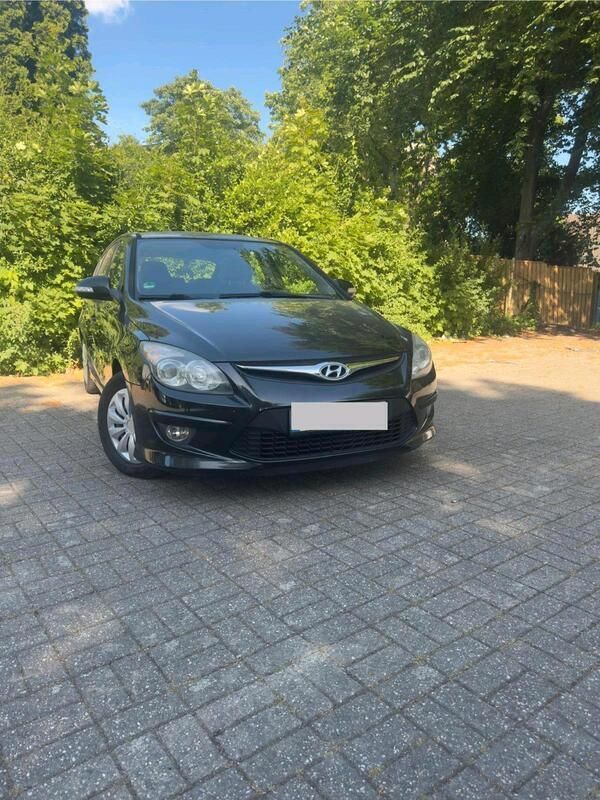 Gebraucht 2011 Hyundai i30 Limousine | 2.500 € (Superpreis) - Bild 1/4
