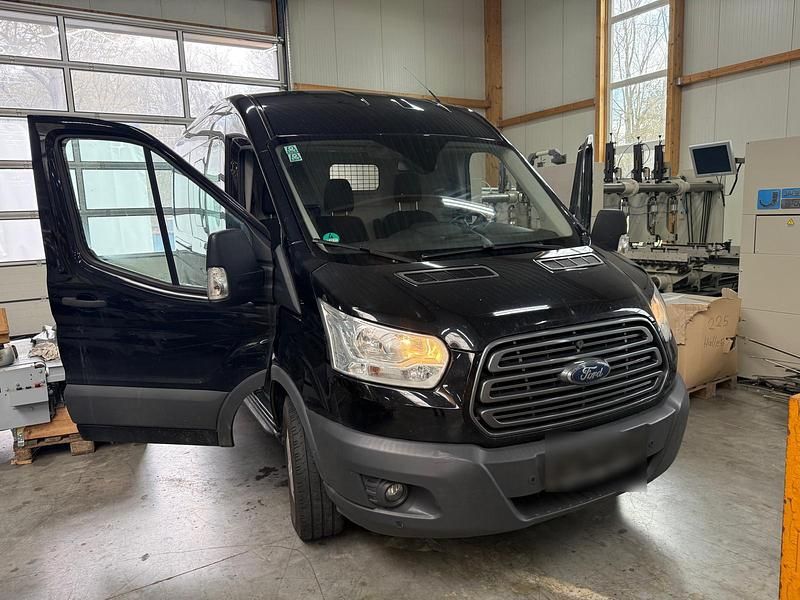 Gebraucht Ford Transit 170 PS (125 kW) 2018 Schwarz Van