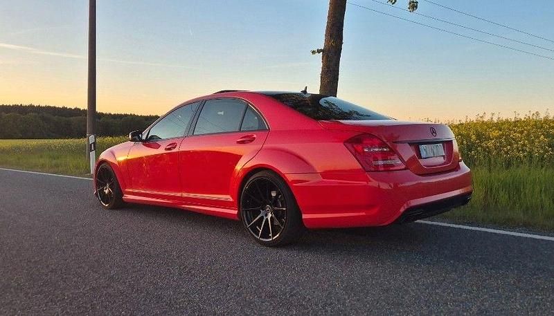 Gebraucht Mercedes S350 258 PS (189 kW) 2013 Rot Limousine