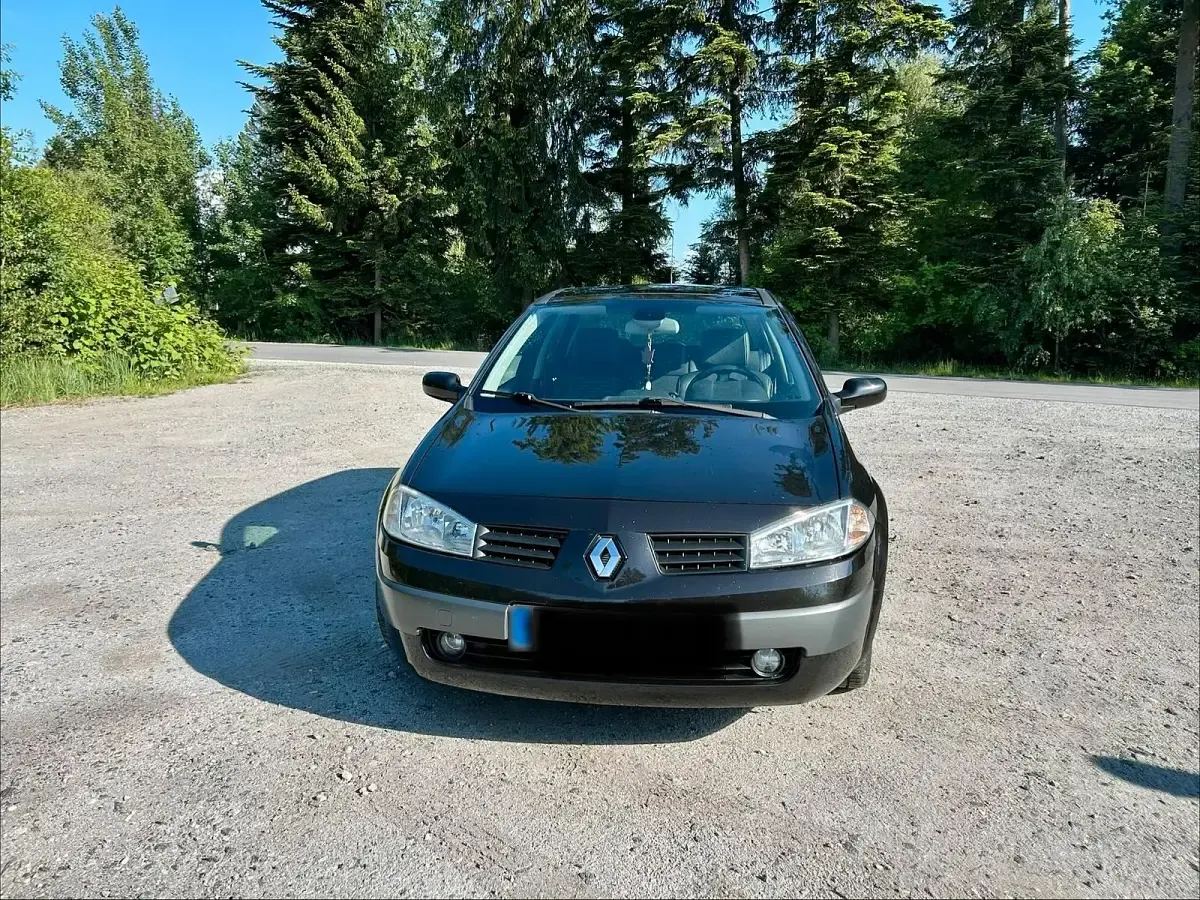 Gebraucht Renault Mégane 135 PS (99 kW) 2004 Schwarz Kleinwagen