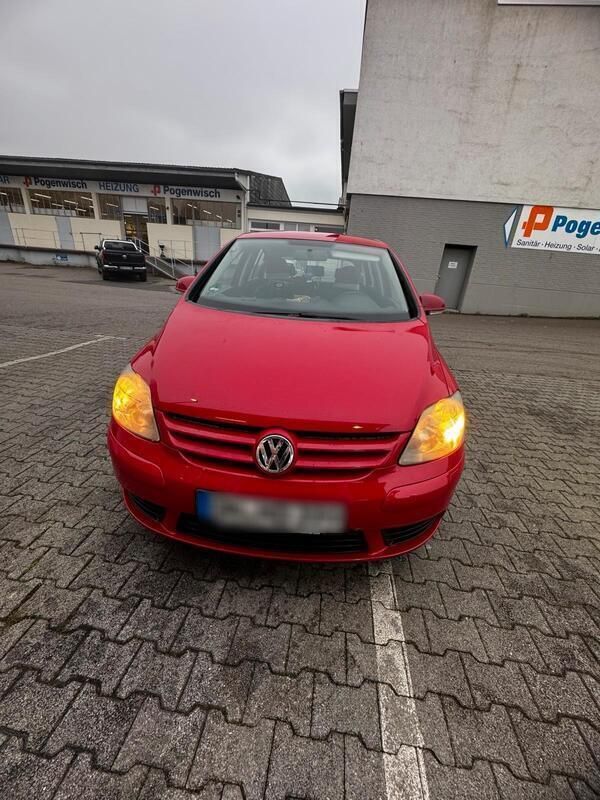 Rot Gebraucht 2007 VW Golf V Kleinwagen | 2.800 € (Fairer Preis) - Bild 1/4
