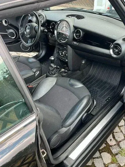 Gebraucht Mini Cooper 122 PS (89 kW) 2014 Schwarz Kleinwagen