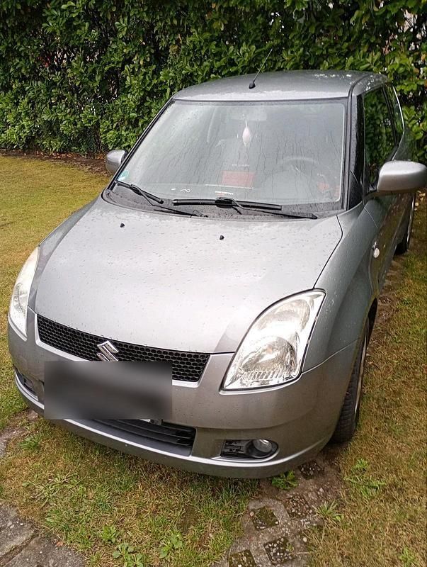 Silber Gebraucht 2006 Suzuki Swift Sport Limousine | 2.300 € (Guter Preis) - Bild 1/4