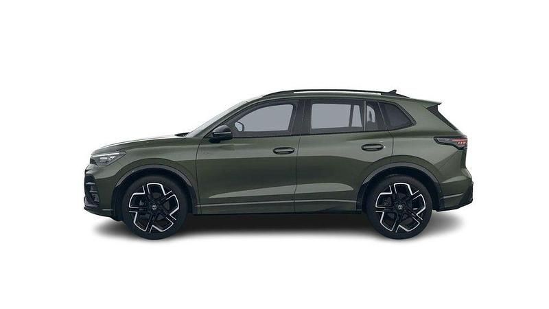 Neu VW Tiguan R-line 150 PS (110 kW) 2026 Grün SUV