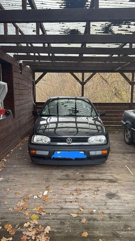 Schwarz Gebraucht 1993 VW Golf III Limousine | 2.599 € - Bild 1/4