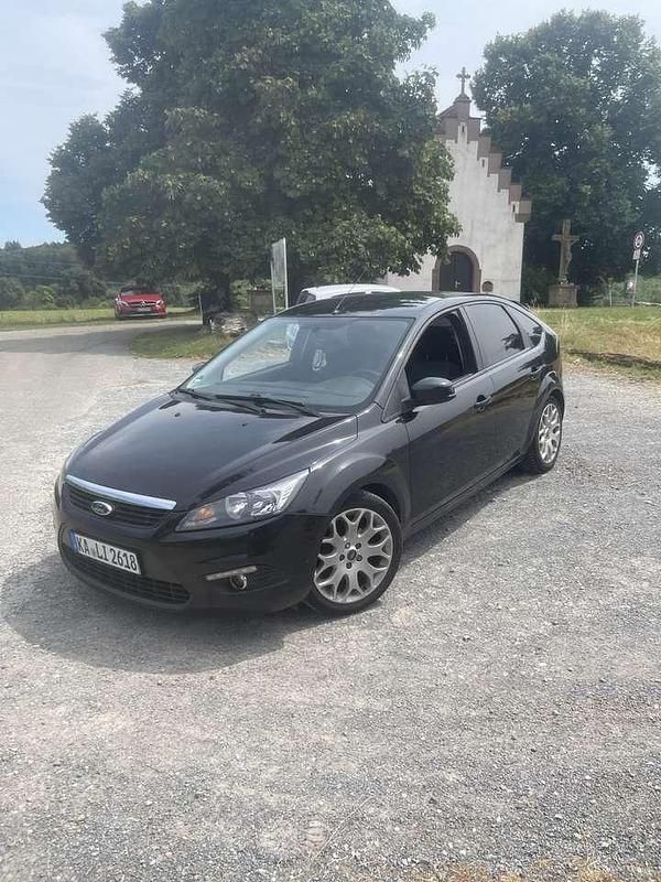 Schwarz Gebraucht 2009 Ford Focus Style Limousine | 3.189 € (Fairer Preis) - Bild 1/4
