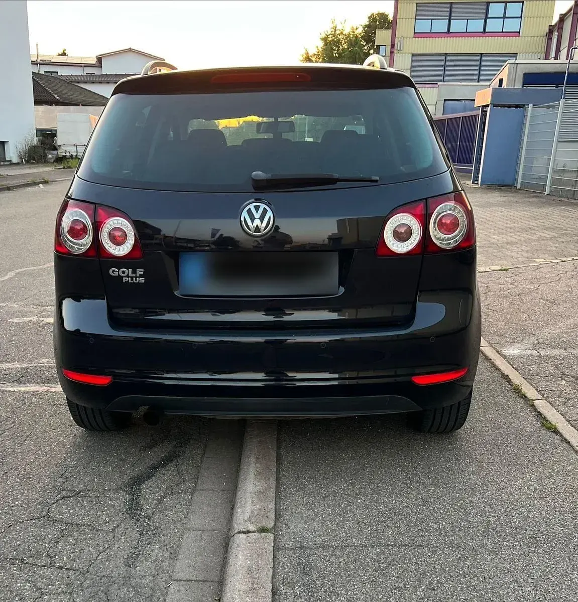 Gebraucht VW Golf Plus Cross 105 PS (77 kW) 2011 Schwarz Van / Kleinbus