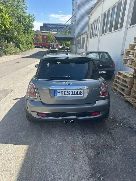 Używany Mini Cooper S 174 KM (127 kW) 2008 Szary Hatchback
