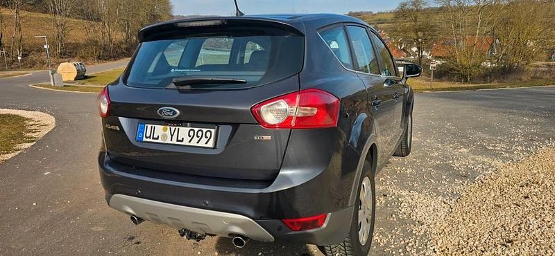 Gebraucht Ford Kuga 136 PS (100 kW) 2010 Grau SUV