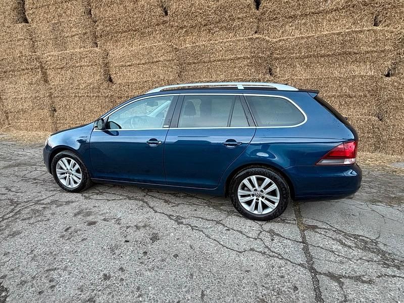 Blau Gebraucht 2012 VW Golf VI Style Kleinwagen | 3.750 € (Guter Preis) - Bild 1/4