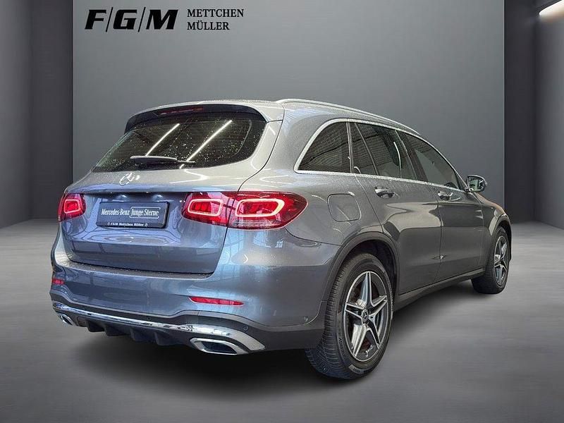 Gebraucht Mercedes GLC300 AMG line 258 PS (189 kW) 2019 Selenitgrau SUV