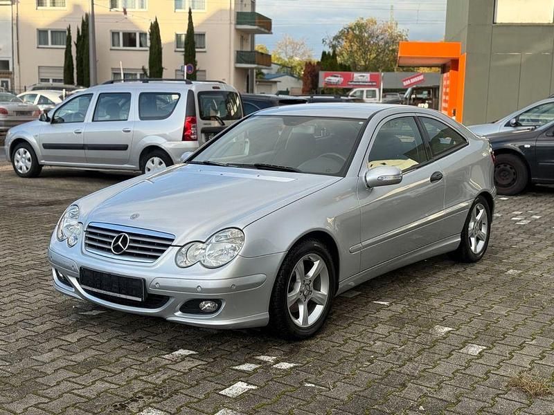 Silber Gebraucht 2005 Mercedes C200 | 3.800 € (Etwas zu teuer) - Bild 1/4