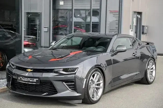Usado Chevrolet Camaro 453 HP (333 kW) 2017 Cinzento Coupé