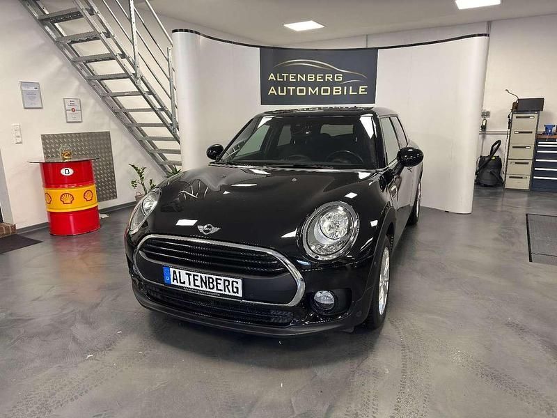 Gebraucht Mini One Clubman Pepper 102 PS (75 kW) 2017 Midnight black Kombi
